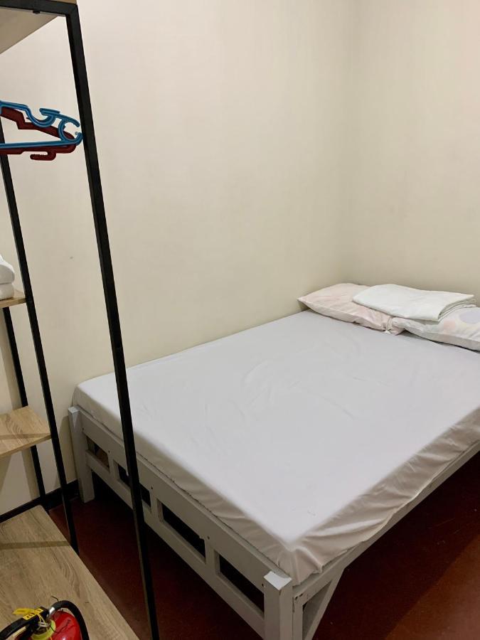 Mybed Dormitory Cebu Екстер'єр фото